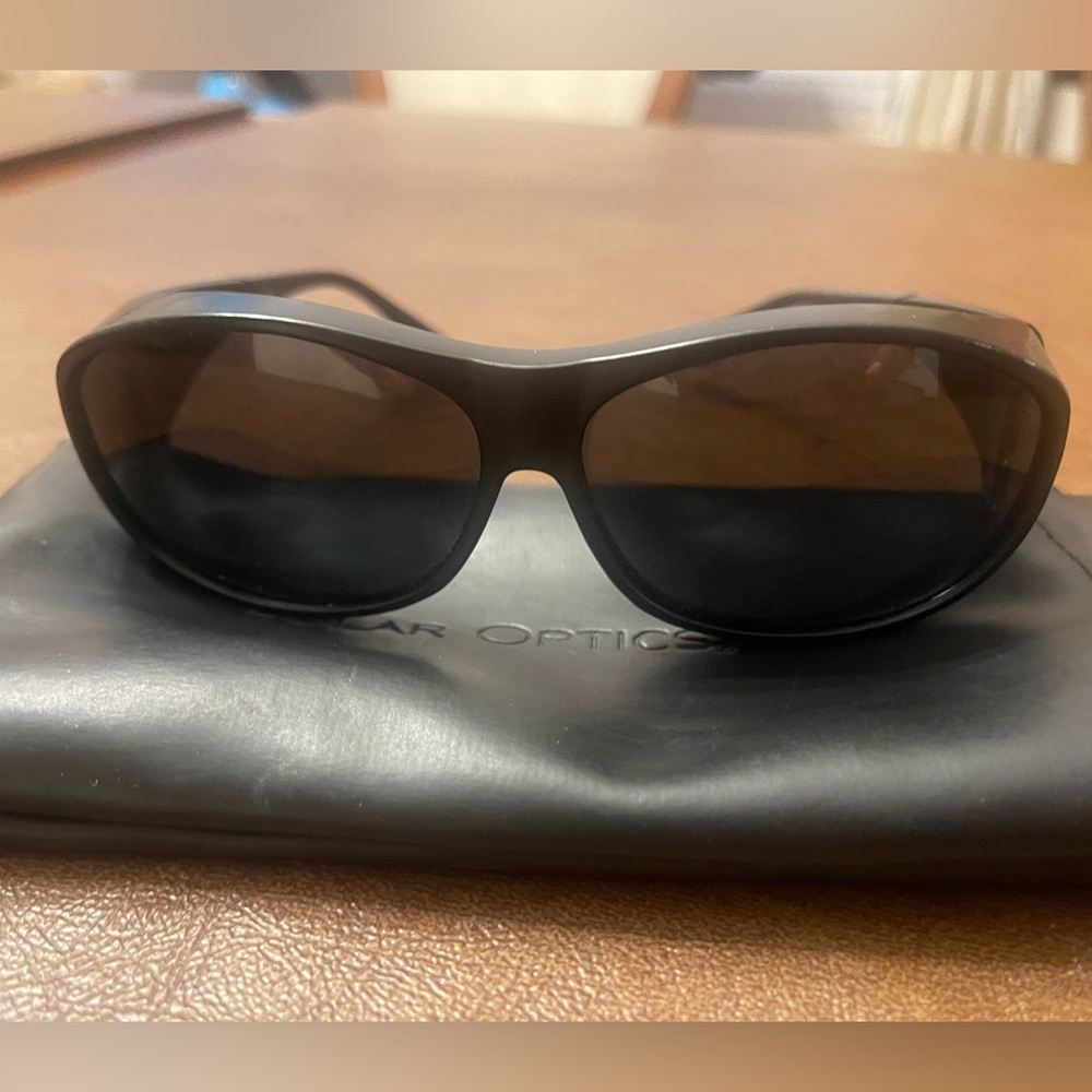 Polar Optics Blk Framed Sunglasses With Case